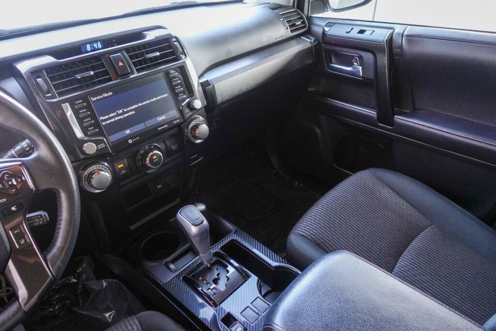 Certified 2022 Toyota 4Runner TRD Off-Road image 25