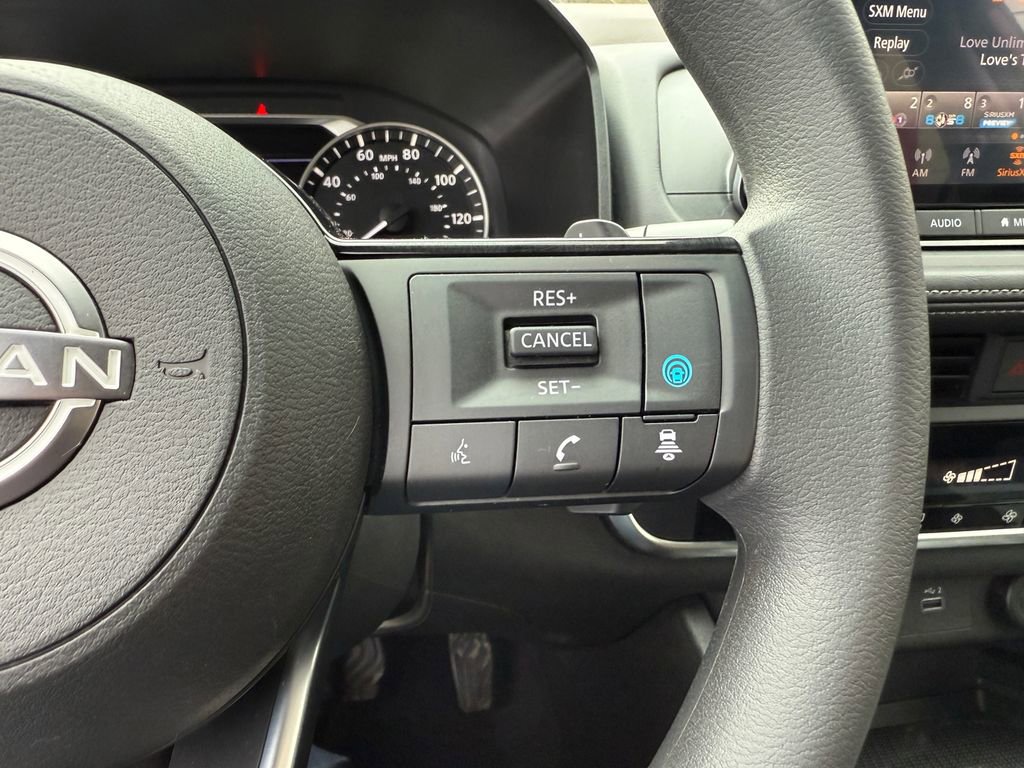 Used 2023 Nissan Rogue SV image 23