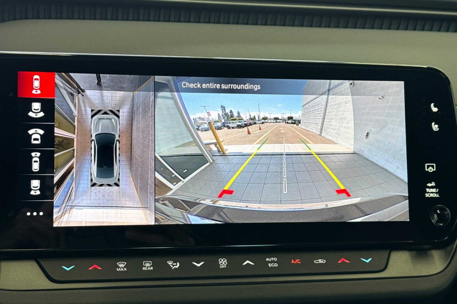 New 2024 Dodge Charger R/T Scat Pack w/ Plus Group image 16