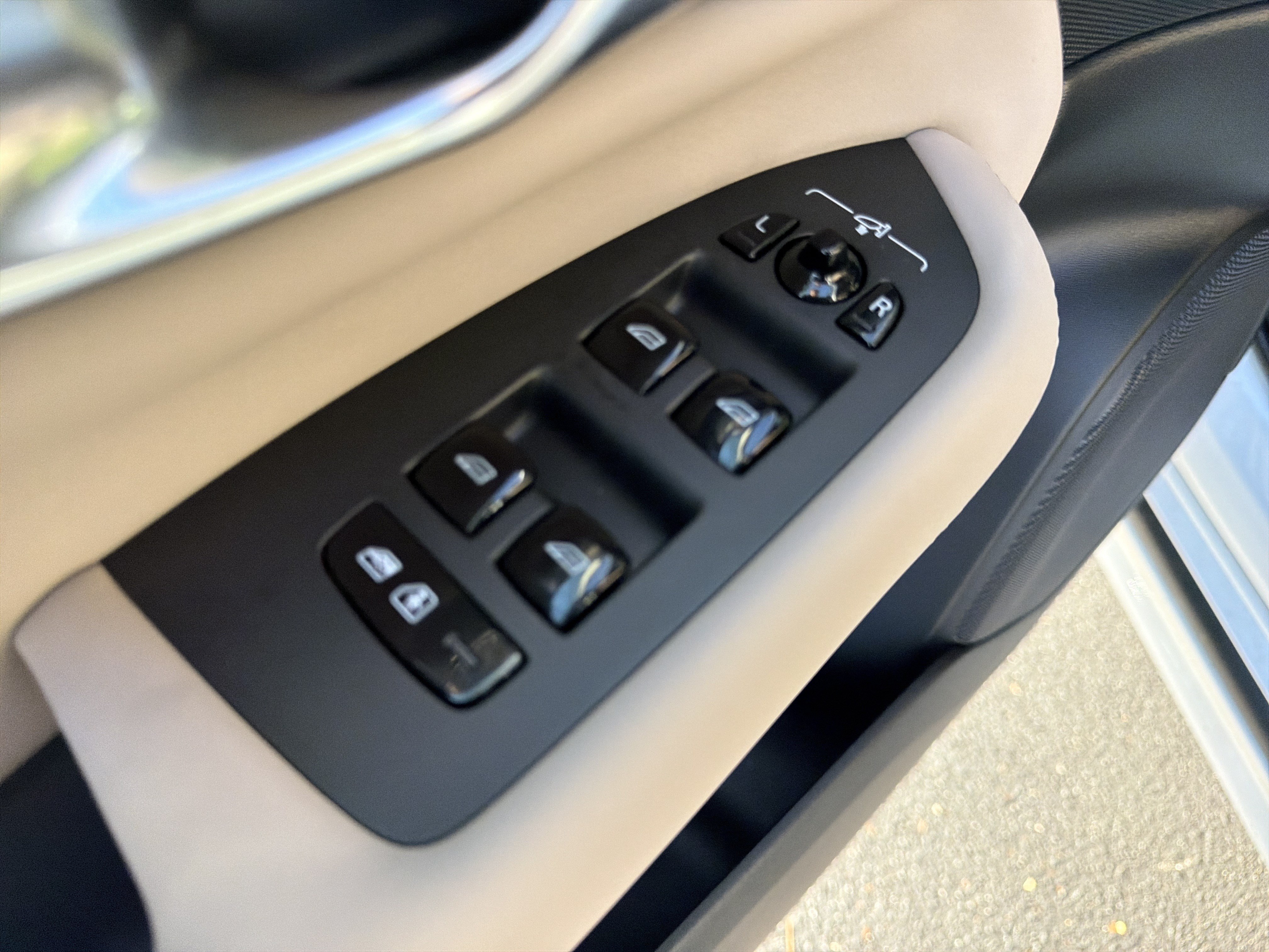 Certified 2026 Volvo XC90 B6 Plus AWD/4WD image 20