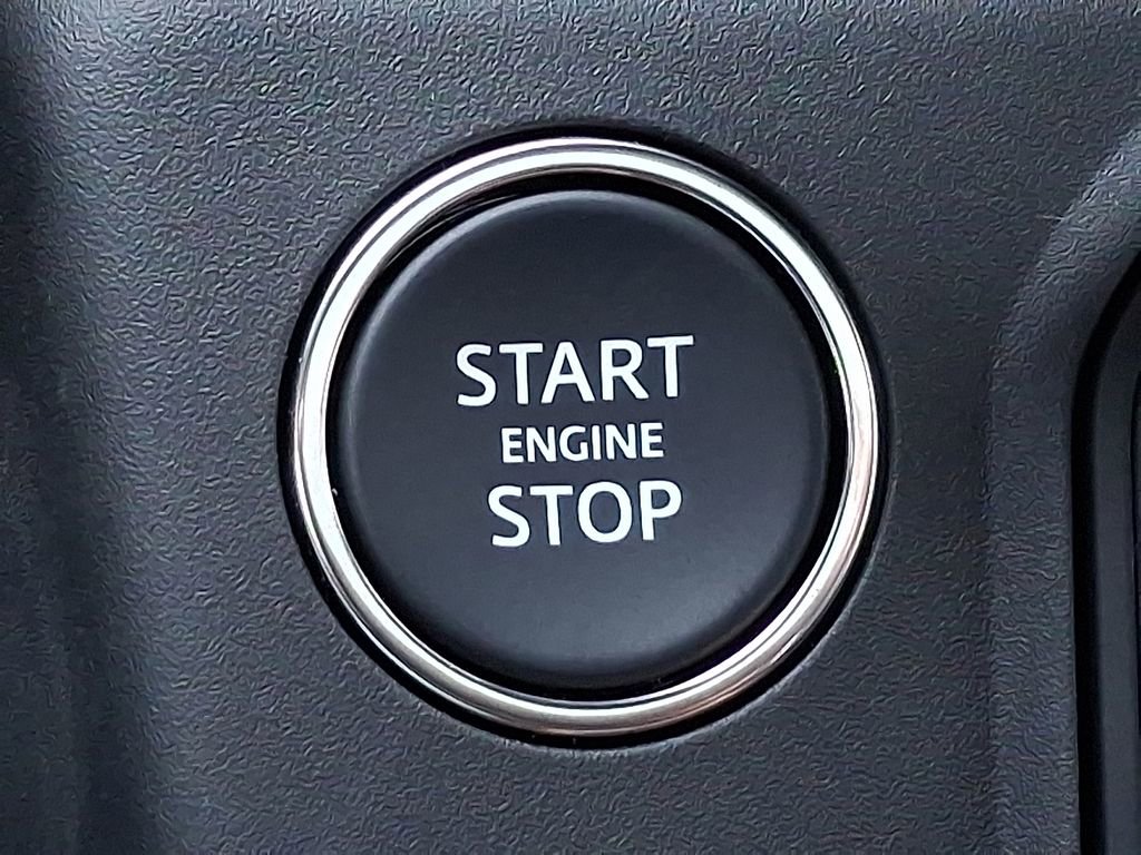 New 2026 Land Rover Defender 110 X-Dynamic SE image 12