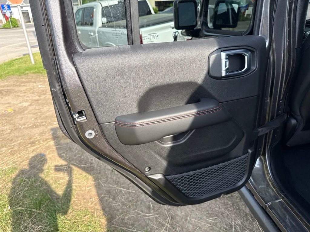 New 2026 Jeep Wrangler Unlimited Rubicon AWD/4WD image 21