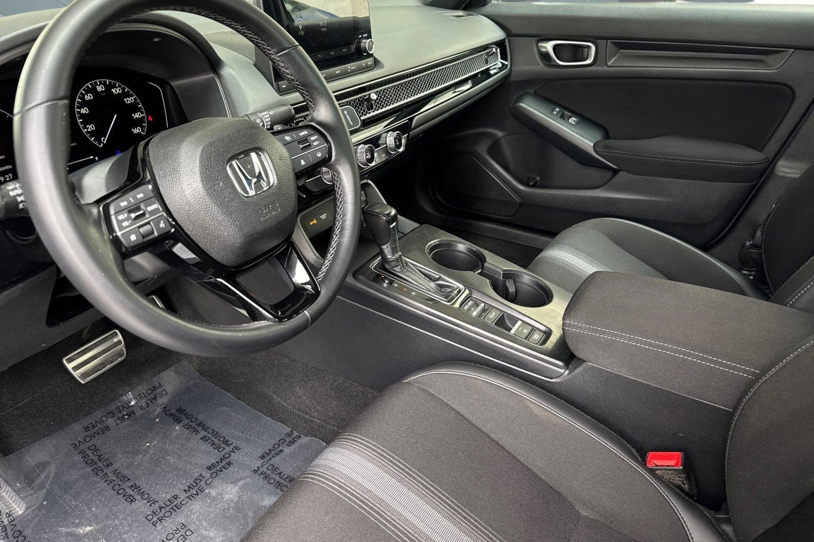 Used 2023 Honda Civic Sport image 4