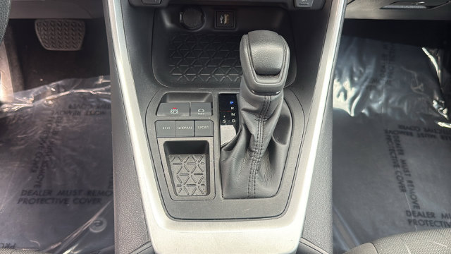 Used 2024 Toyota RAV4 XLE FWD image 26