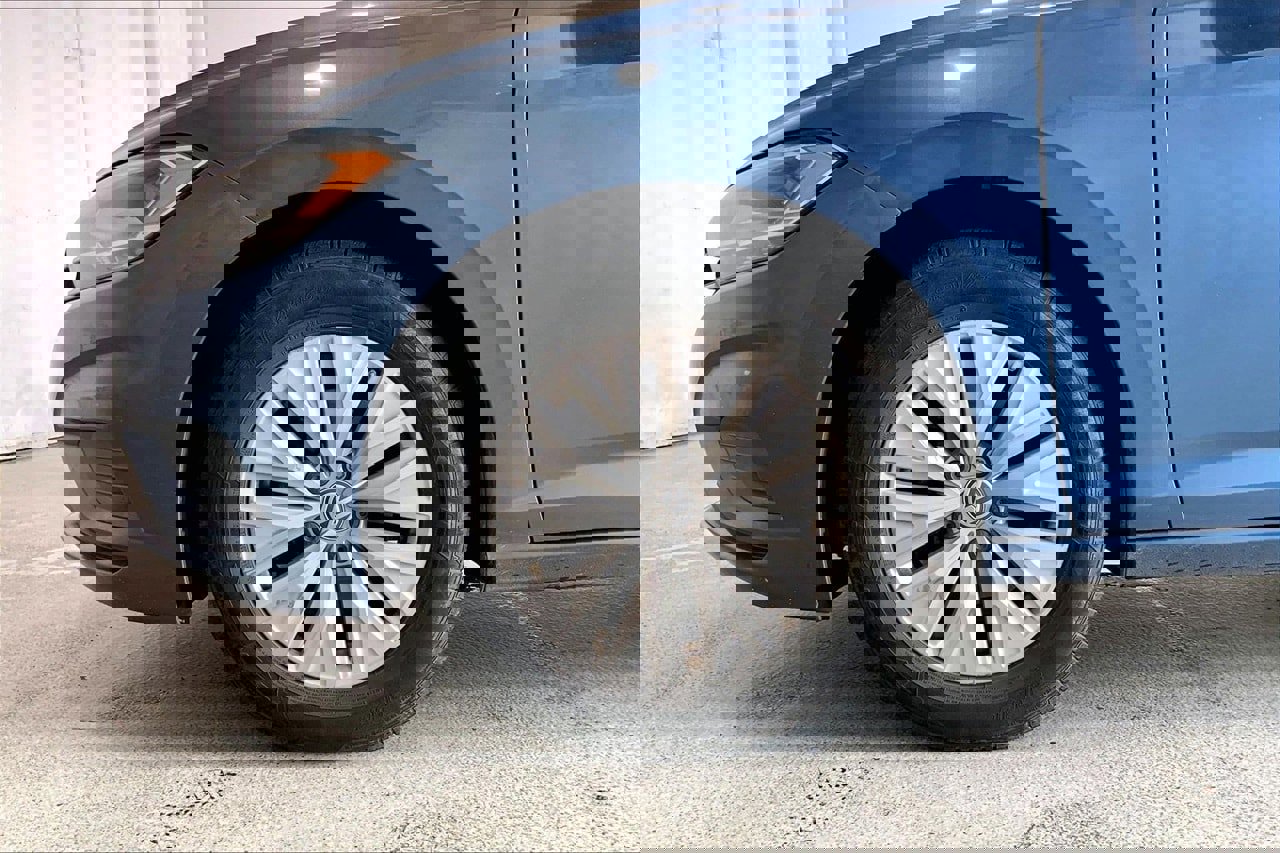 Used 2019 Volkswagen Jetta S w/ Driver Assistance Package image 6