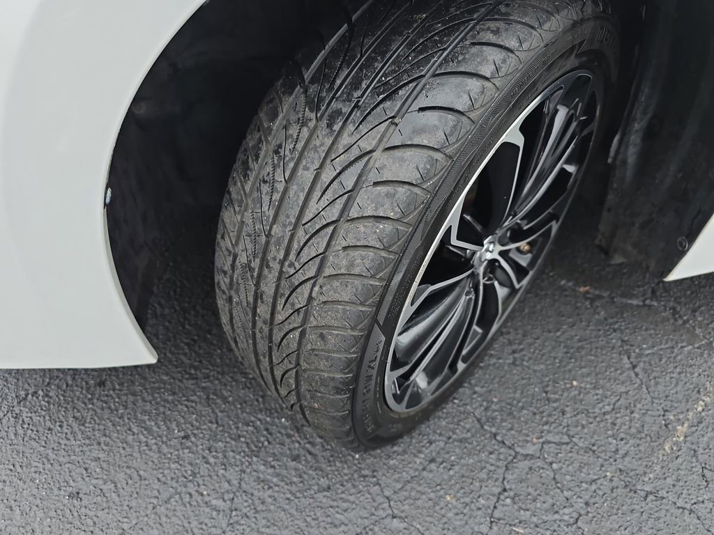 Used 2015 Toyota Corolla L image 32