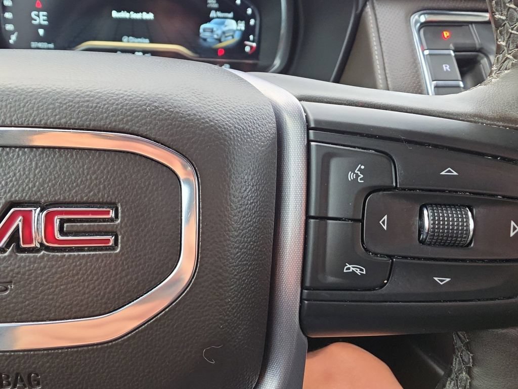 Used 2023 GMC Yukon SLT w/ SLT Luxury Package AWD/4WD image 23