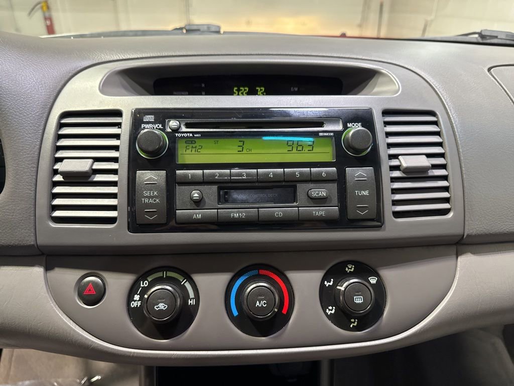 Used 2003 Toyota Camry LE image 13