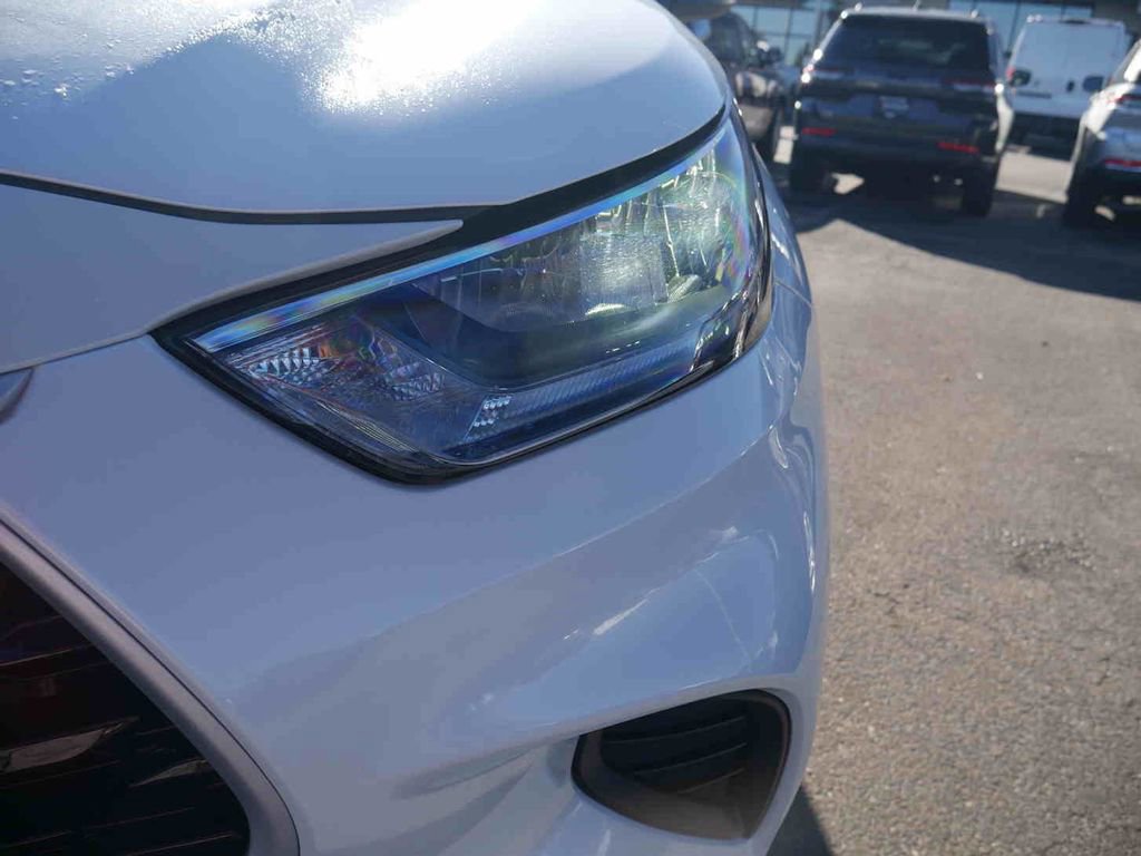 Used 2024 Toyota Highlander LE image 23