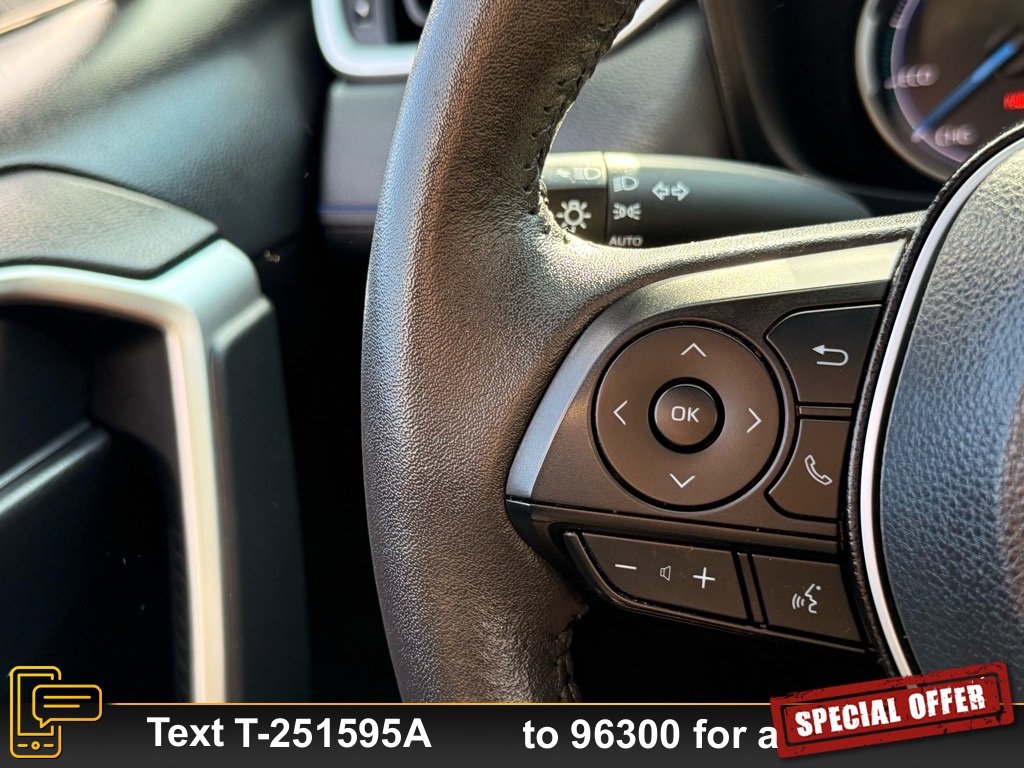 Used 2024 Toyota RAV4 SE w/ Convenience Package image 17