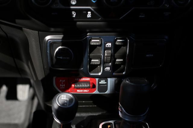 Used 2022 Jeep Gladiator Mojave w/ Trailer Tow Package image 15