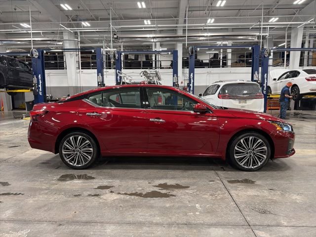 Used 2023 Nissan Altima 2.5 SL image 8