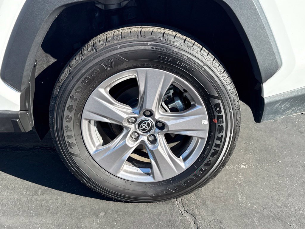 Certified 2025 Toyota RAV4 LE AWD/4WD image 17