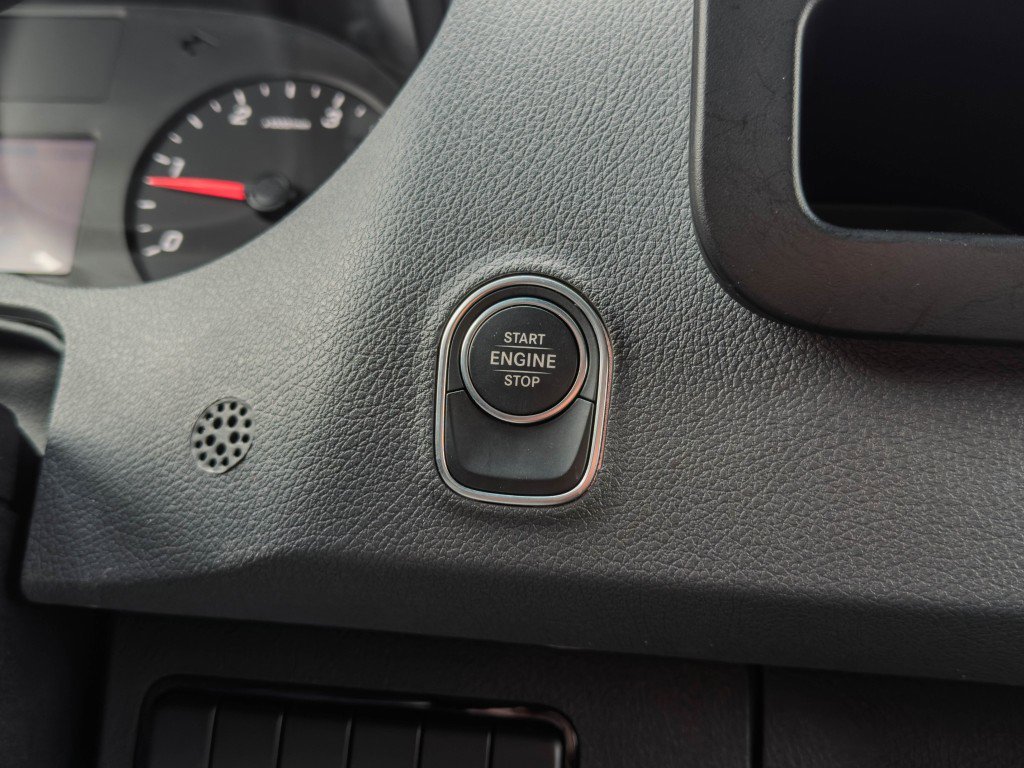 Used 2021 Mercedes-Benz Sprinter 2500 w/ Driver Convenience Package image 30