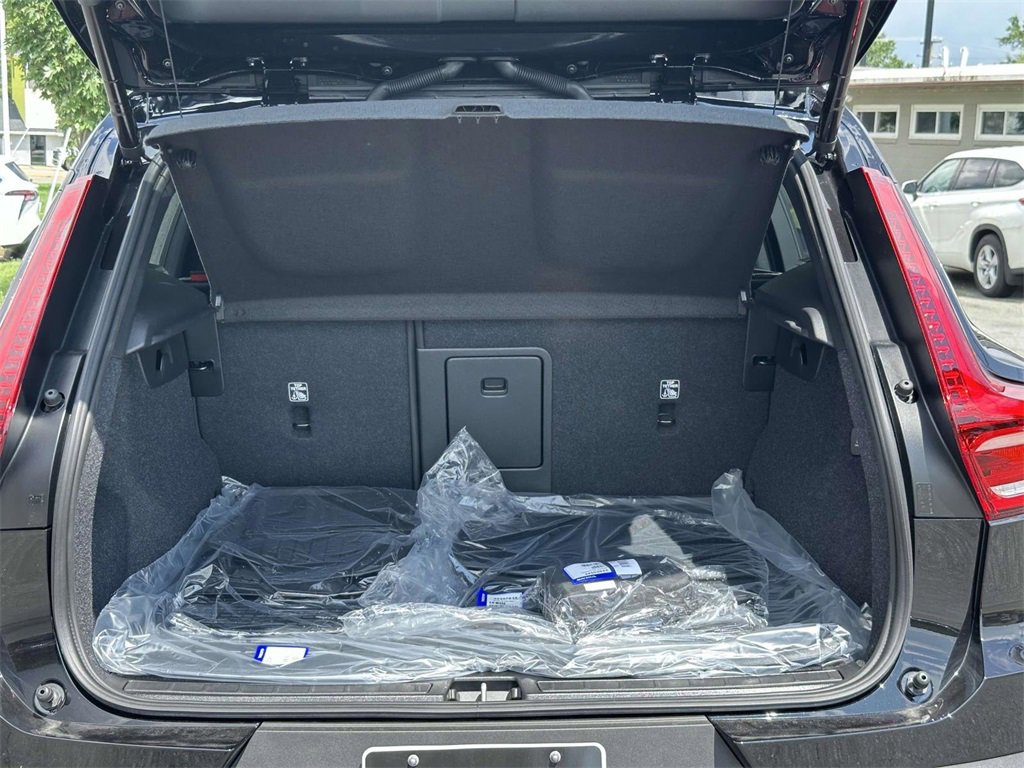 New 2026 Volvo XC40 B5 Plus w/ Protection Package Premier image 13