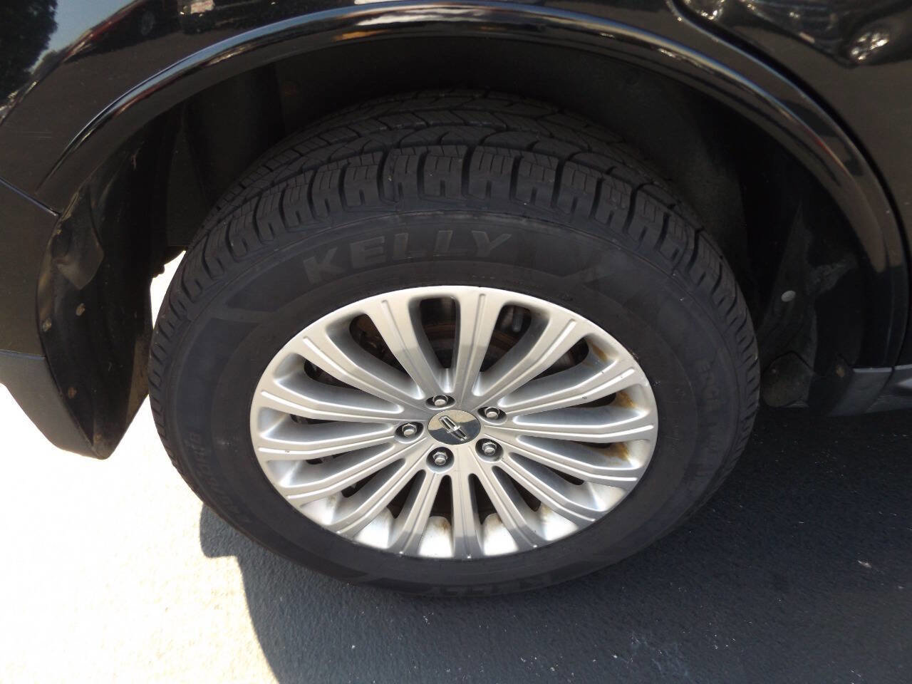 Used 2013 Lincoln MKX AWD image 31