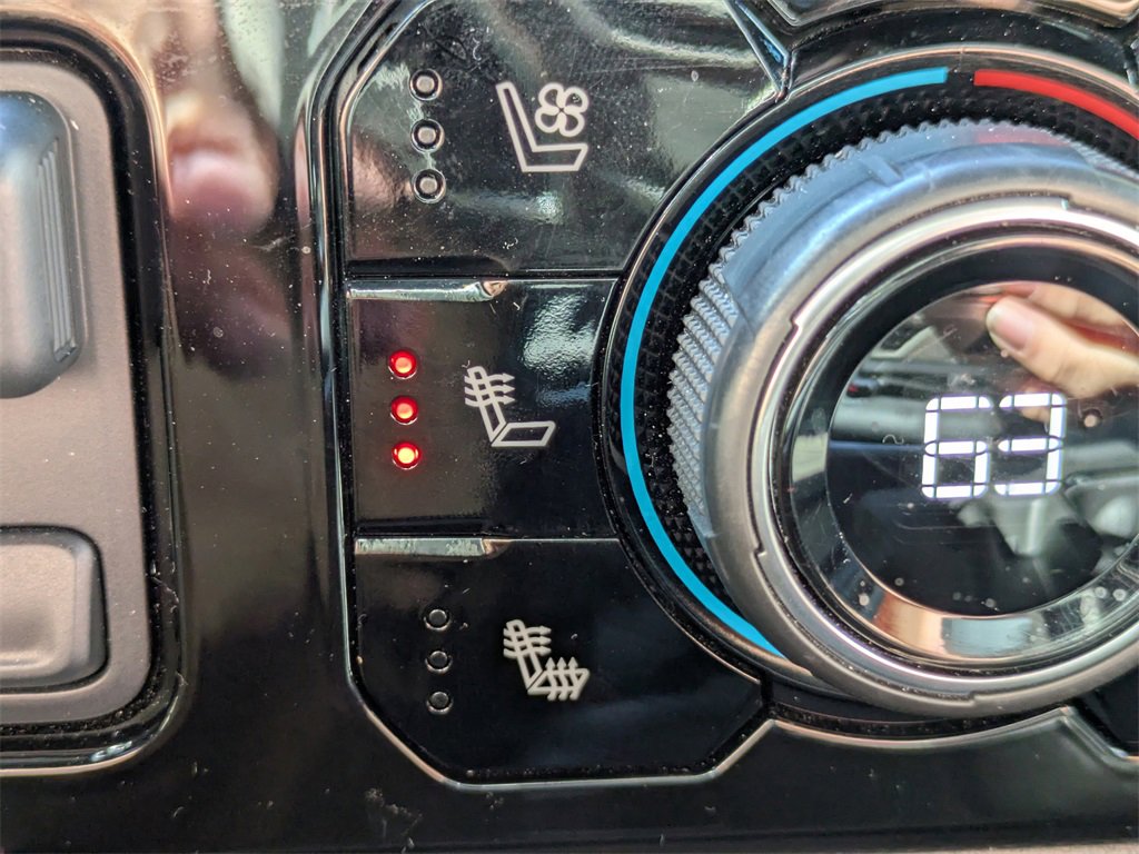 Used 2023 Chevrolet Silverado 1500 ZR2 w/ Technology Package image 21