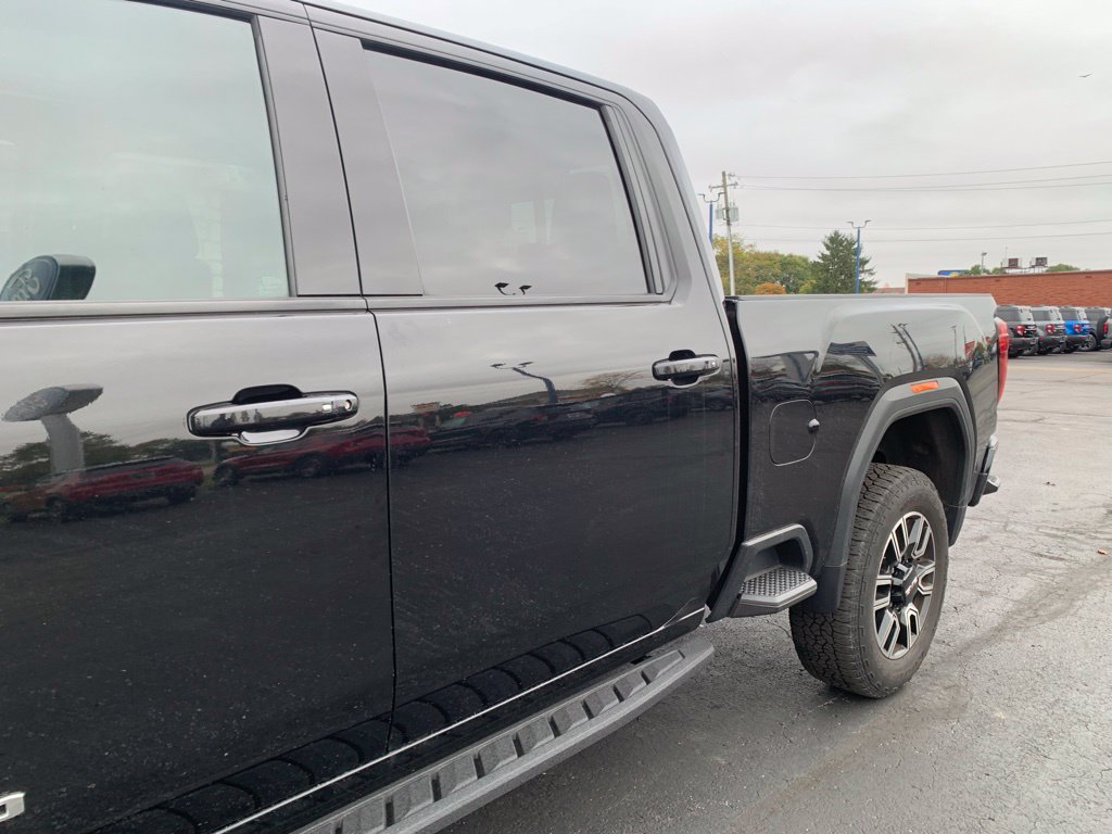 Used 2023 GMC Sierra 3500 AT4 w/ AT4 Preferred Package AWD/4WD image 17
