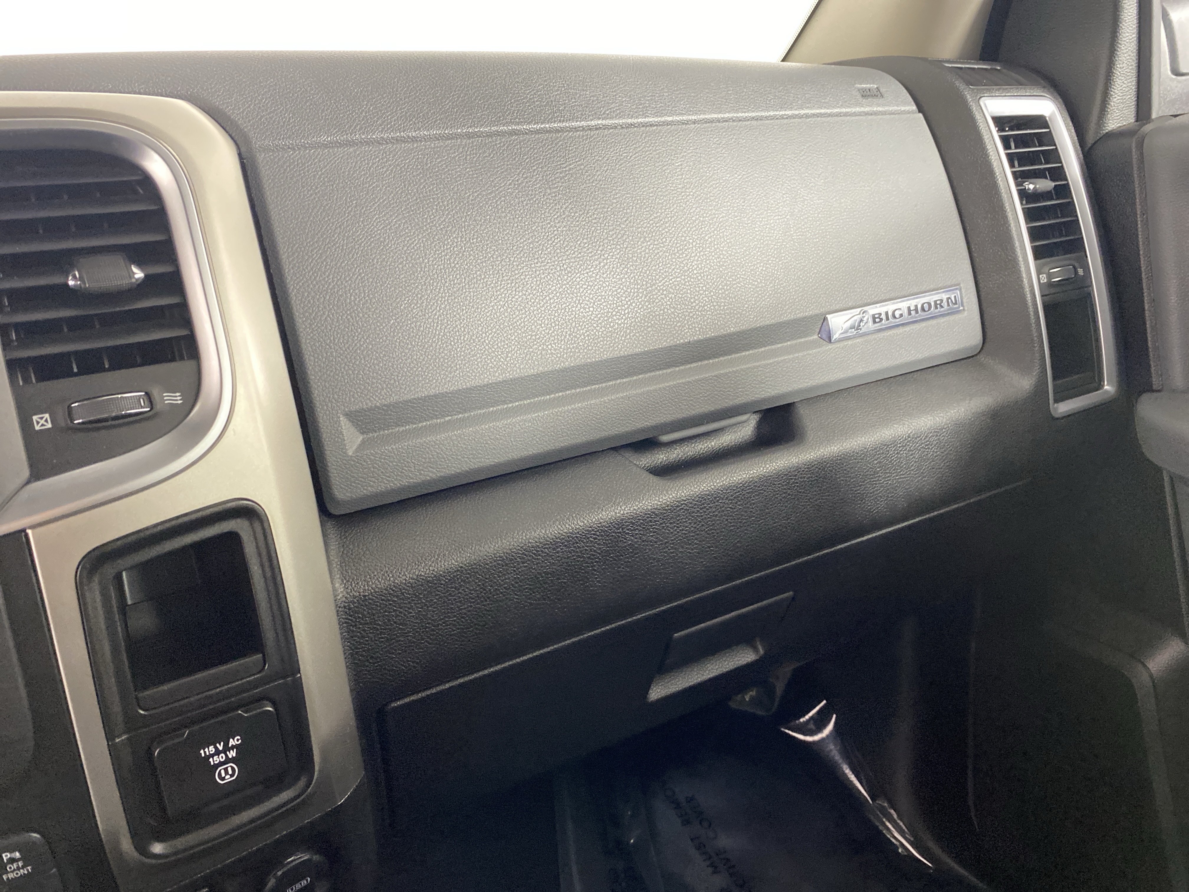 Used 2019 RAM 1500 Big Horn AWD/4WD image 30