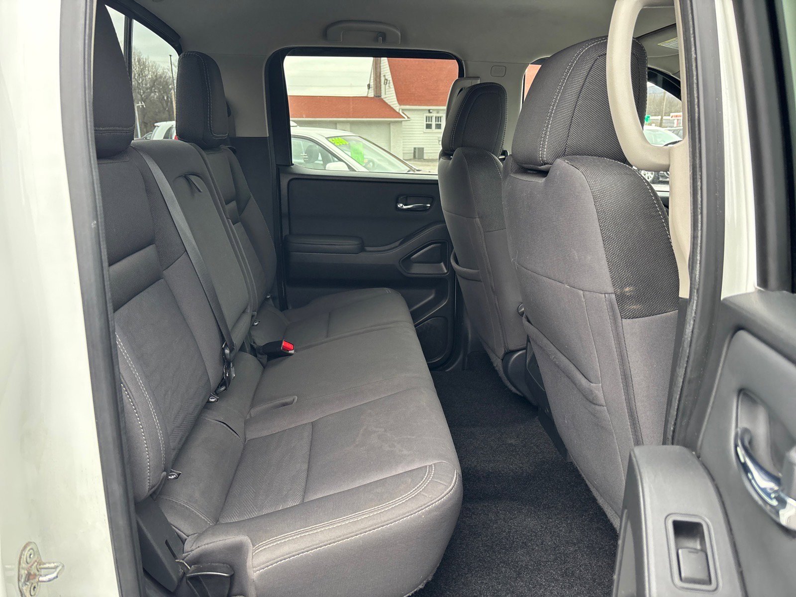 Used 2022 Nissan Frontier SV image 17