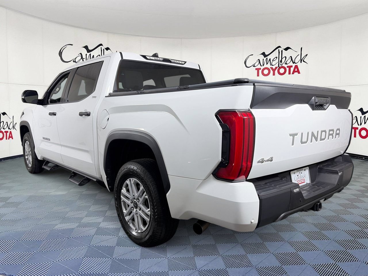 Used 2024 Toyota Tundra SR5 w/ SR5 Convenience Package AWD/4WD image 5