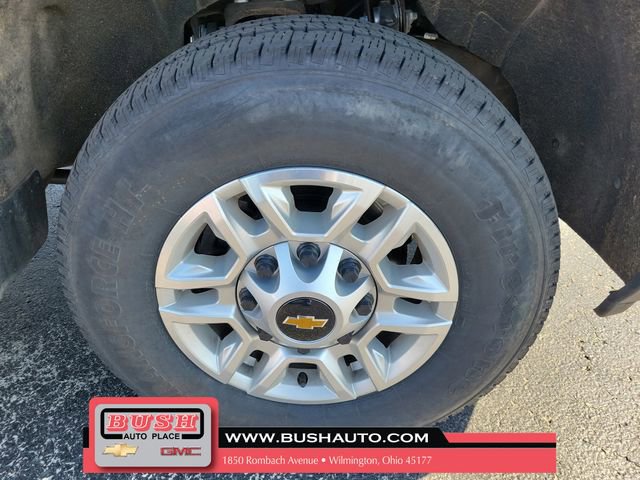 Used 2025 Chevrolet Silverado 2500 LT w/ Convenience Package AWD/4WD image 6