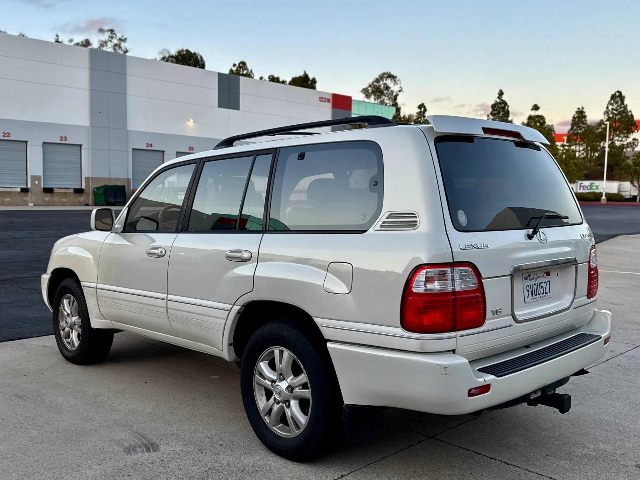 Used 2002 Lexus LX 470 4WD image 36