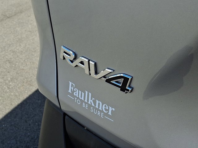 Certified 2025 Toyota RAV4 XLE AWD/4WD image 30