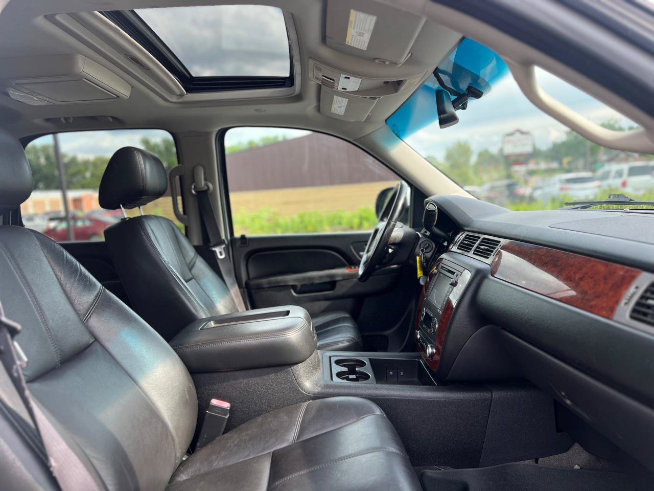Used 2012 Chevrolet Tahoe LT AWD/4WD image 39