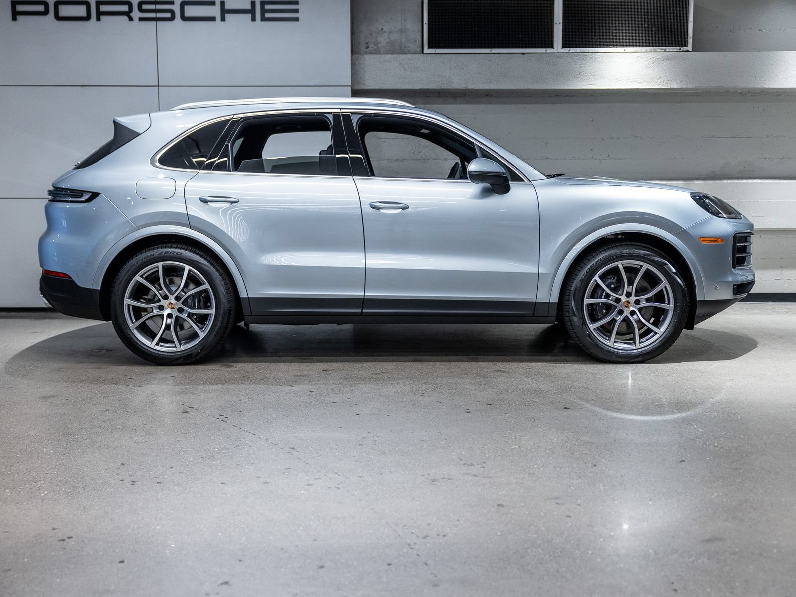 New 2026 Porsche Cayenne AWD/4WD image 9