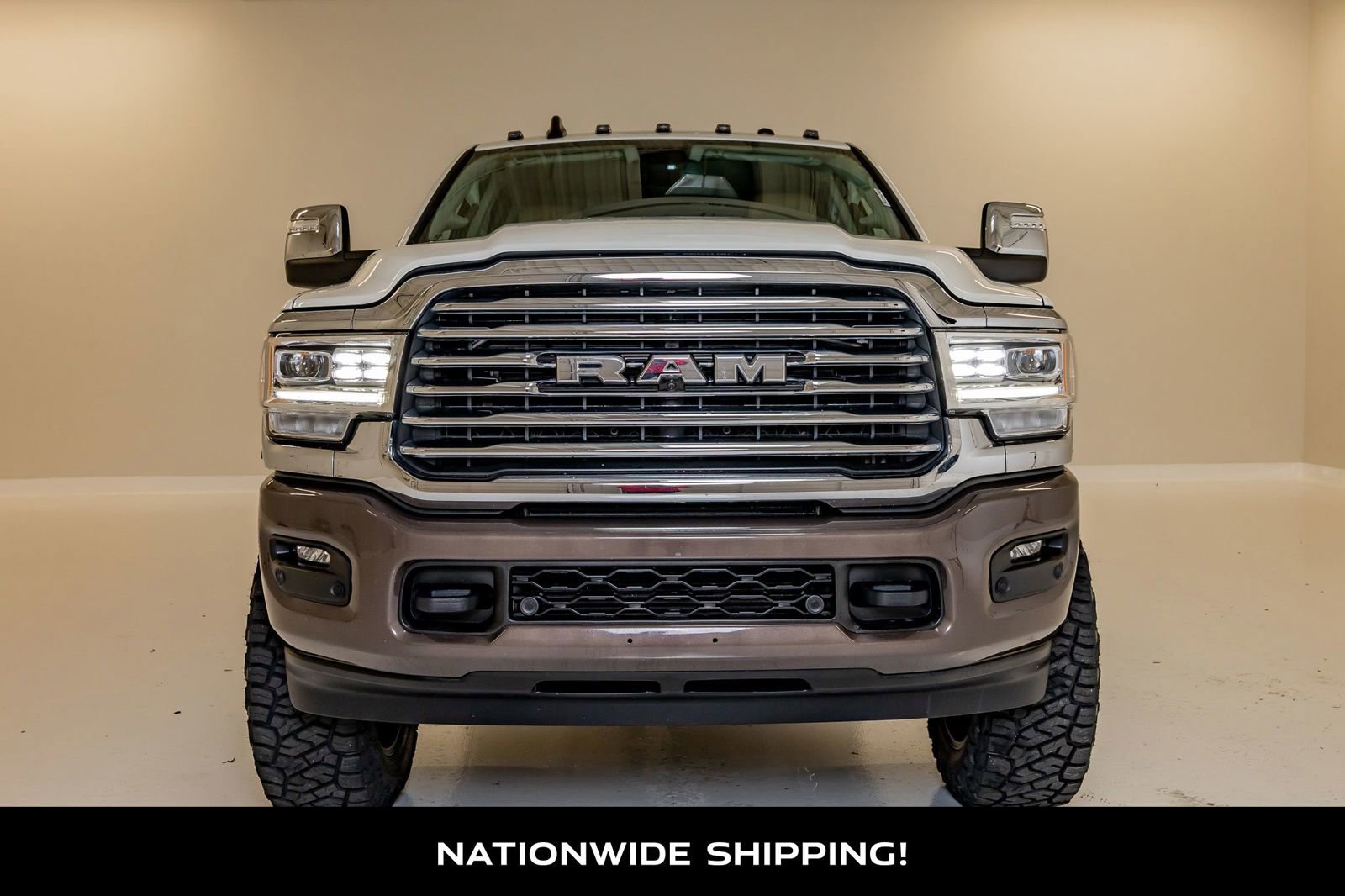 Used 2024 RAM 2500 Limited w/ Towing Technology Group AWD/4WD image 4