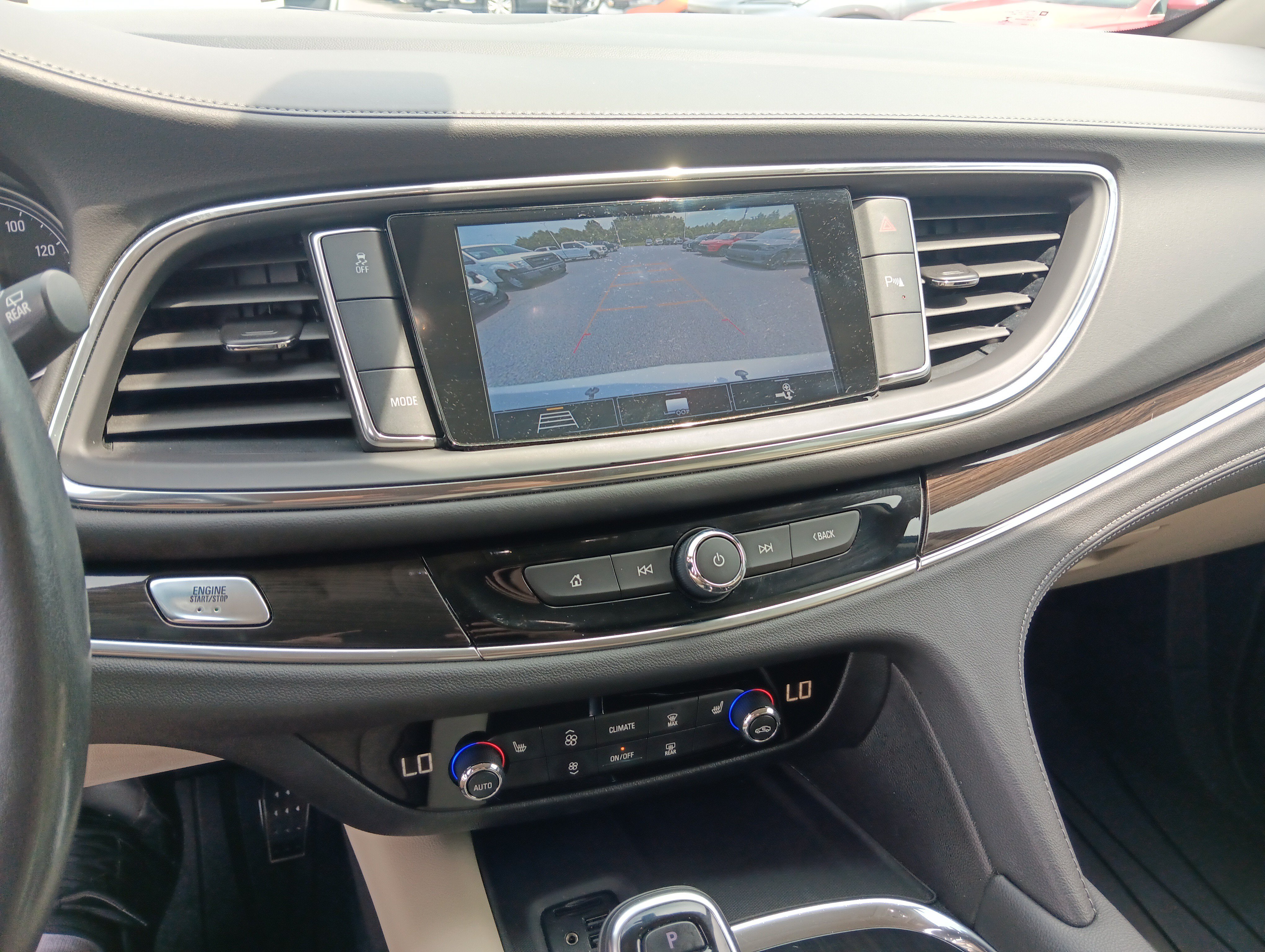 Used 2020 Buick Enclave Essence w/ Sound and Sites Package FWD image 14