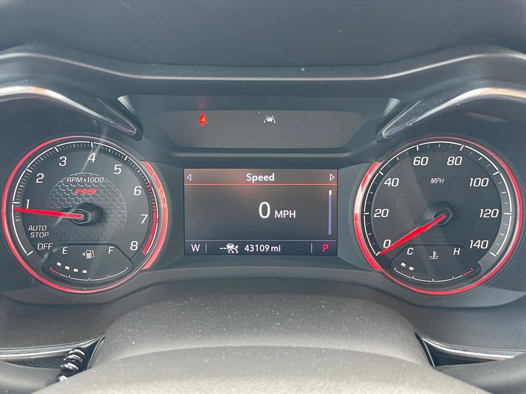 Used 2023 Chevrolet TrailBlazer RS w/ Sun and Liftgate Package FWD image 11