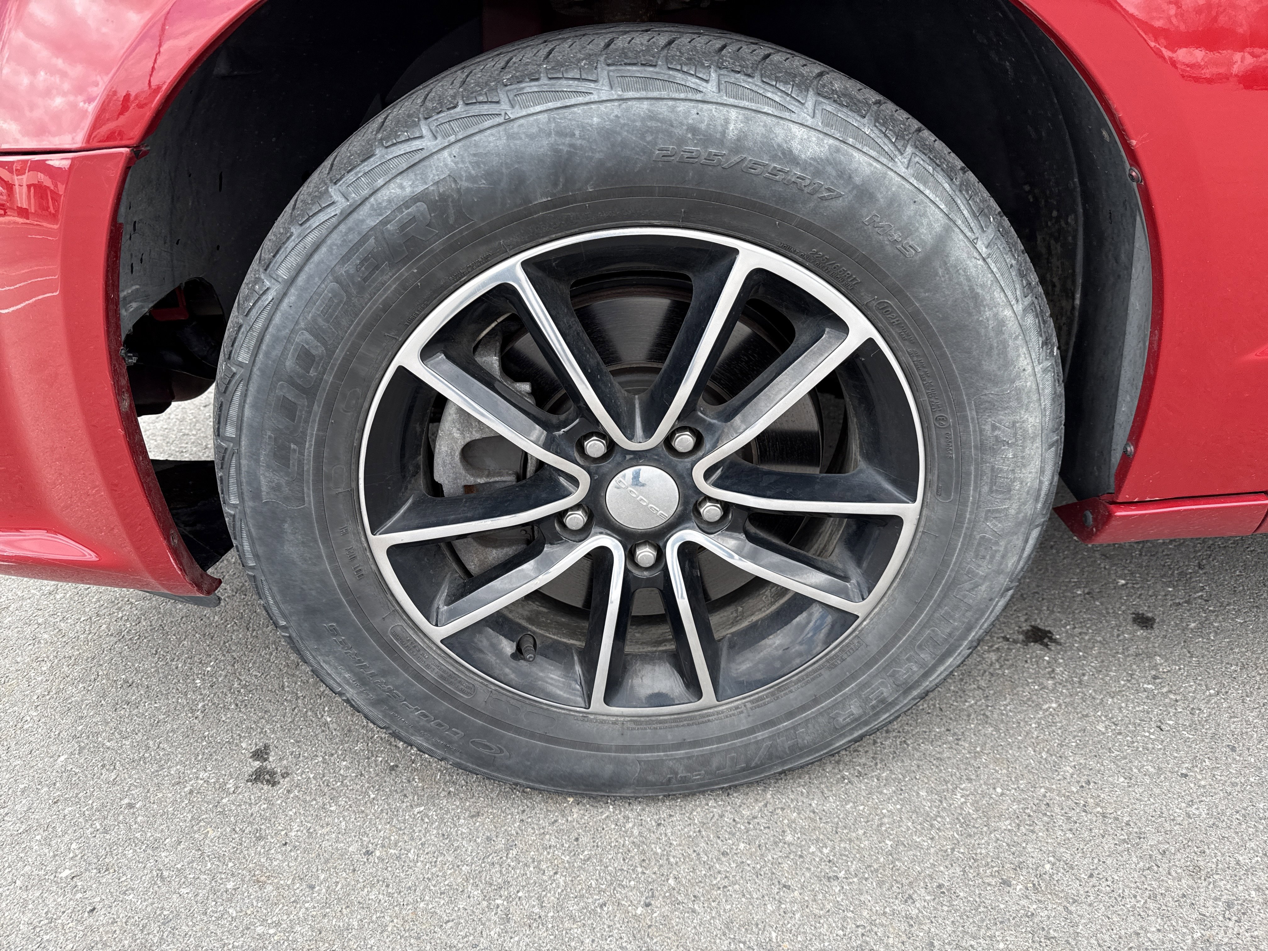 Used 2015 Dodge Grand Caravan R/T image 11