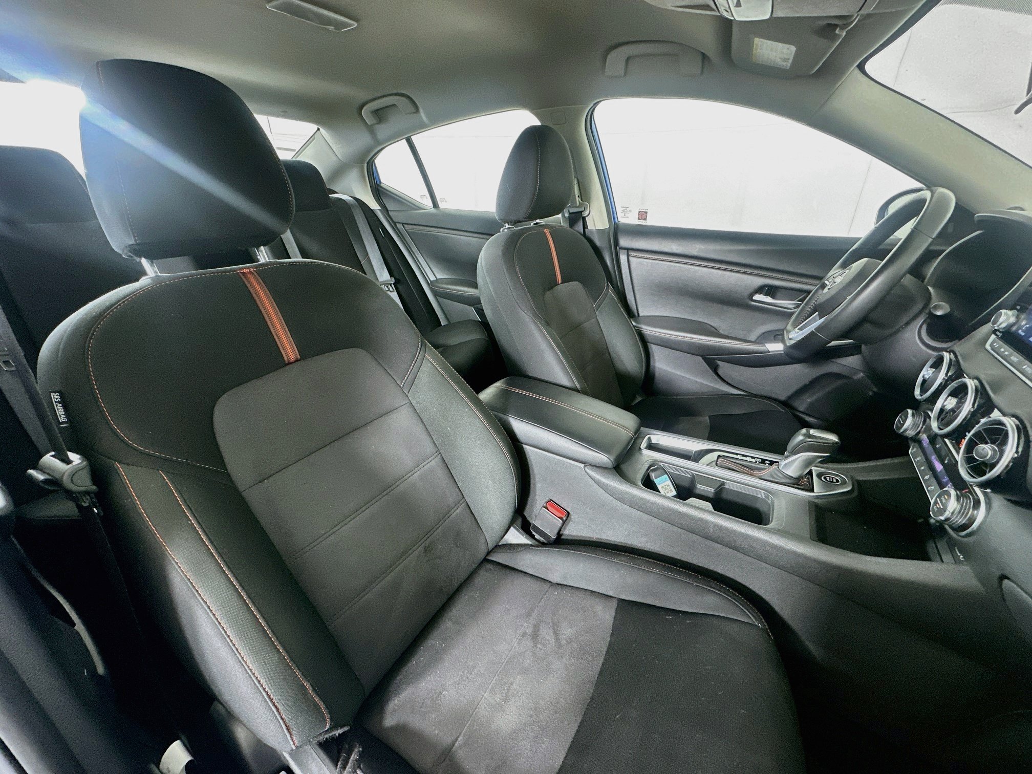 Used 2025 Nissan Sentra SR FWD image 29