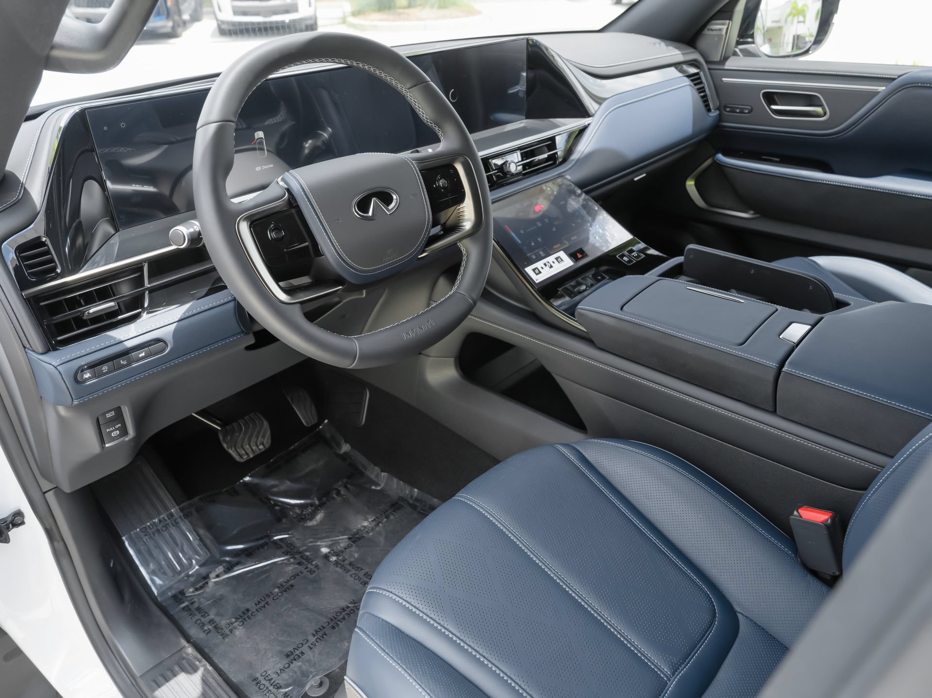 Certified 2026 INFINITI QX80 4WD w/ Sport Exterior Package image 7