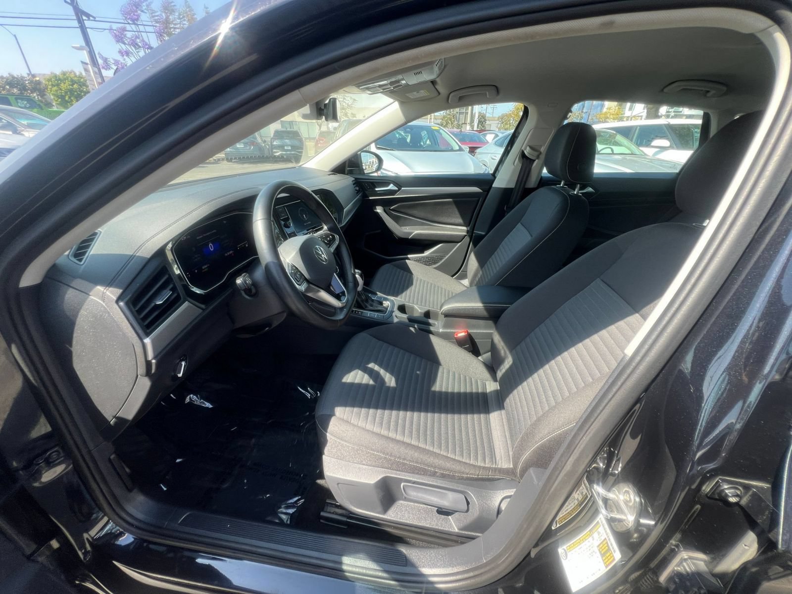 Used 2024 Volkswagen Jetta S FWD image 30