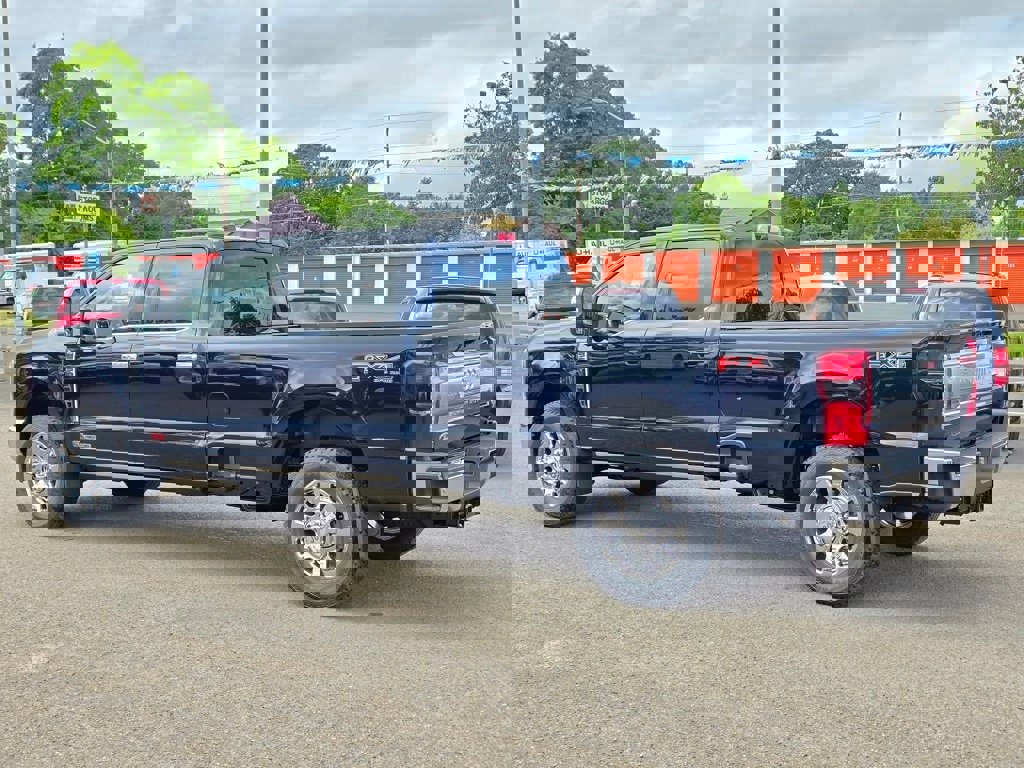 New 2025 Ford F350 King Ranch w/ Chrome Package image 37