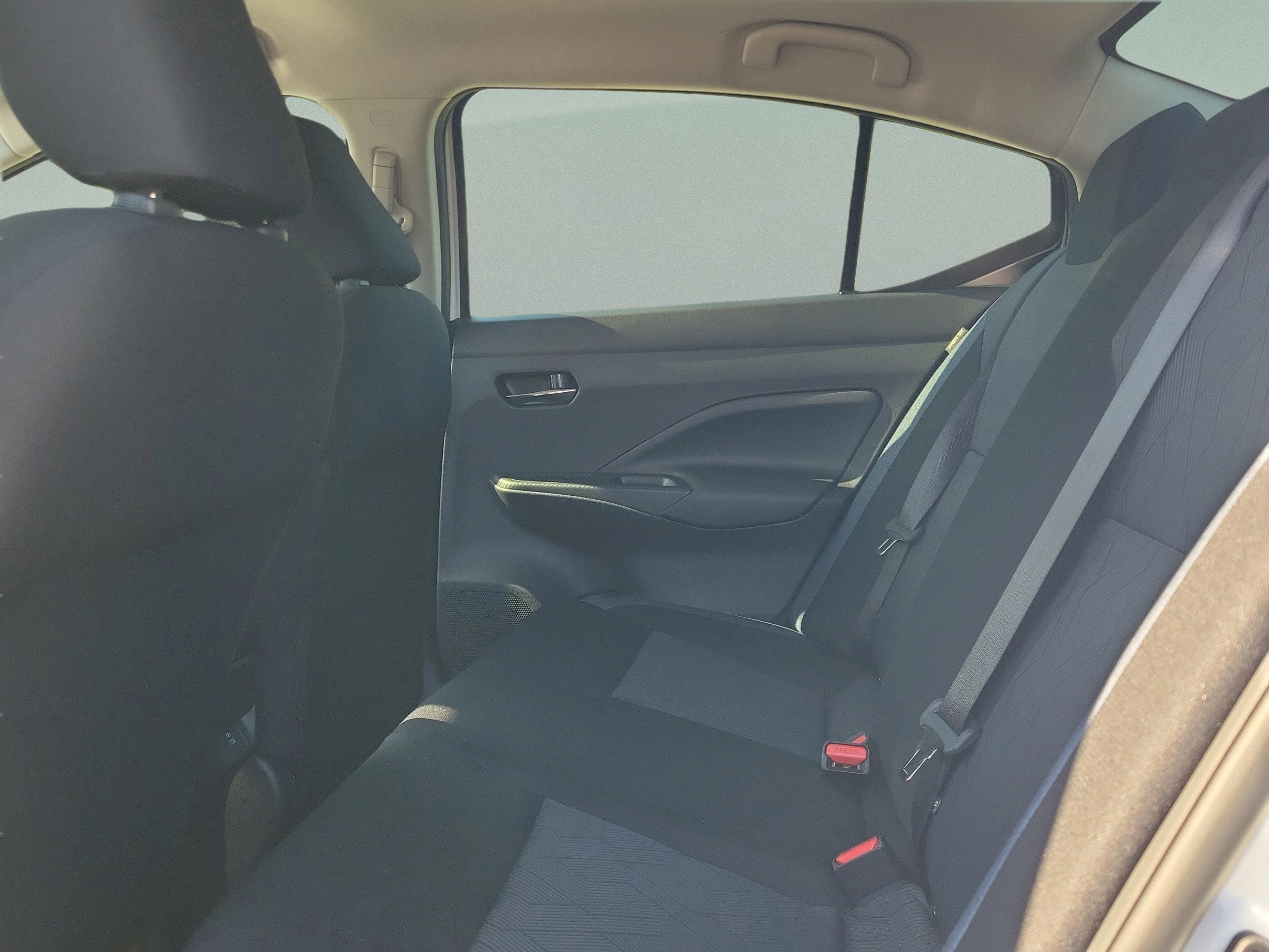 New 2025 Nissan Versa SV w/ Trunk Package FWD image 9