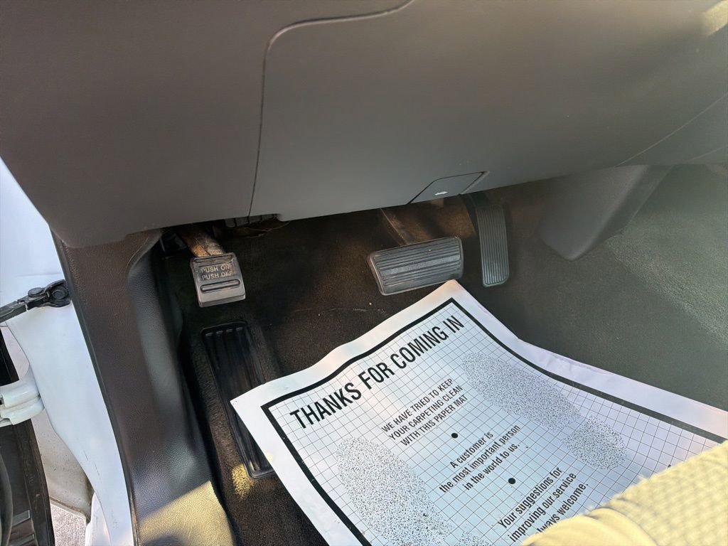 Used 2015 GMC Sierra 1500 2WD Regular Cab image 16