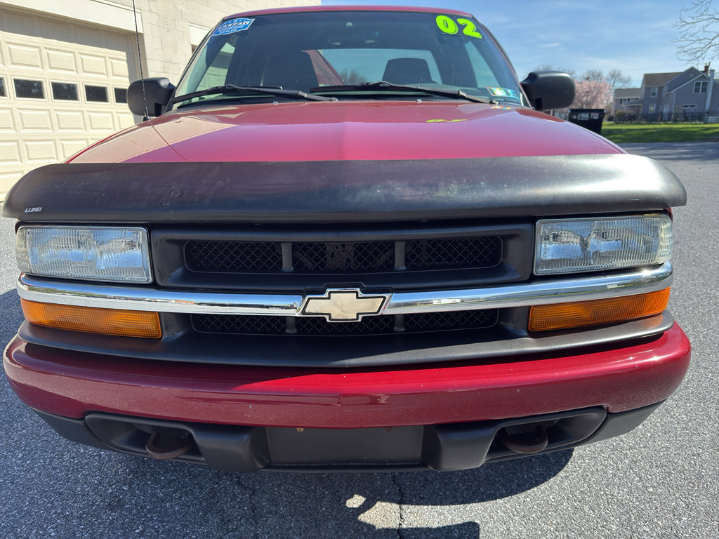 Used 2002 Chevrolet S10 Pickup LS w/ LS Preferred Equipment Group AWD/4WD image 8