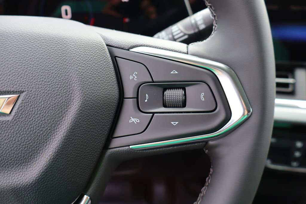 New 2026 Chevrolet Trax LT w/ Driver Confidence Package image 12