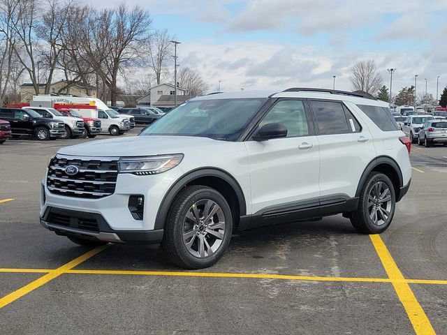 New 2026 Ford Explorer Active AWD/4WD image 2