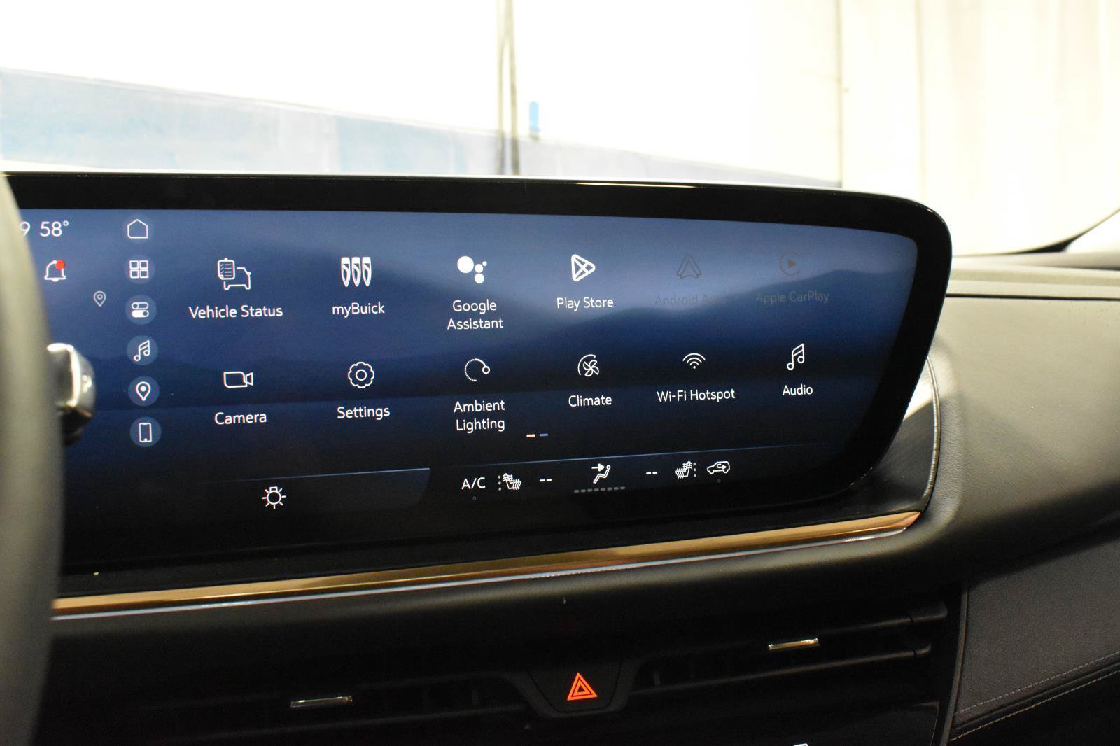 Used 2024 Buick Envision Avenir AWD/4WD image 17