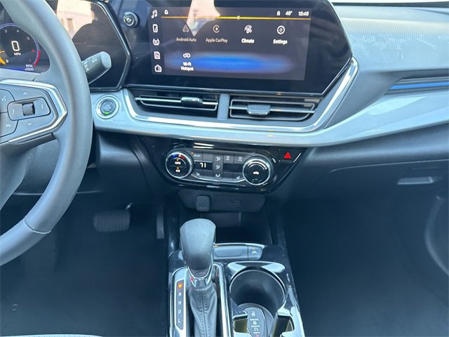 Used 2024 Chevrolet Trax LT w/ LT Convenience Package image 13