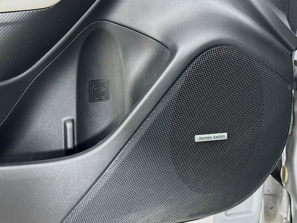 Used 2022 Subaru Forester Limited w/ Popular Package #3 image 19