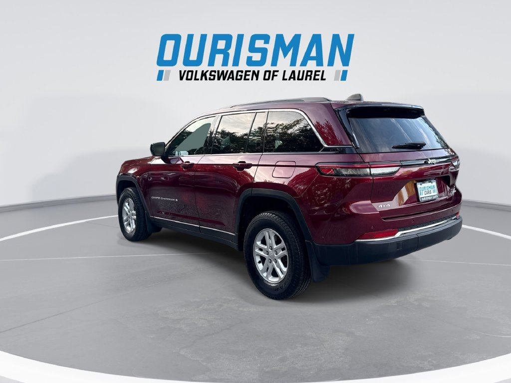 Used 2025 Jeep Grand Cherokee Laredo w/ MOPAR Finishing Package AWD/4WD image 6