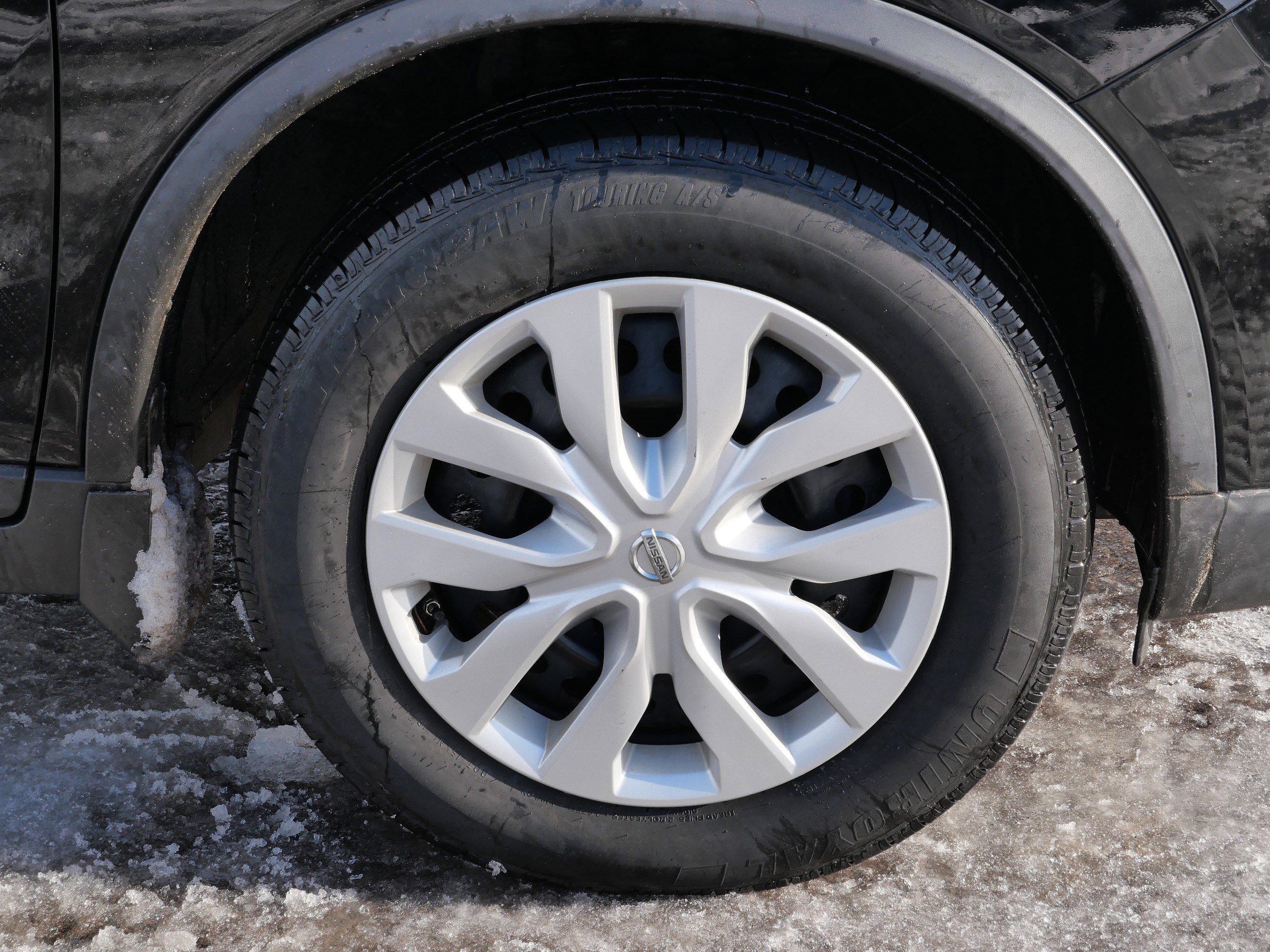 Used 2015 Nissan Rogue S image 15