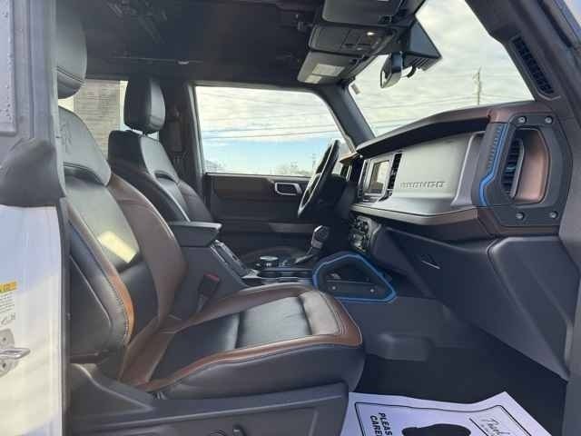 Used 2023 Ford Bronco Outer Banks image 9