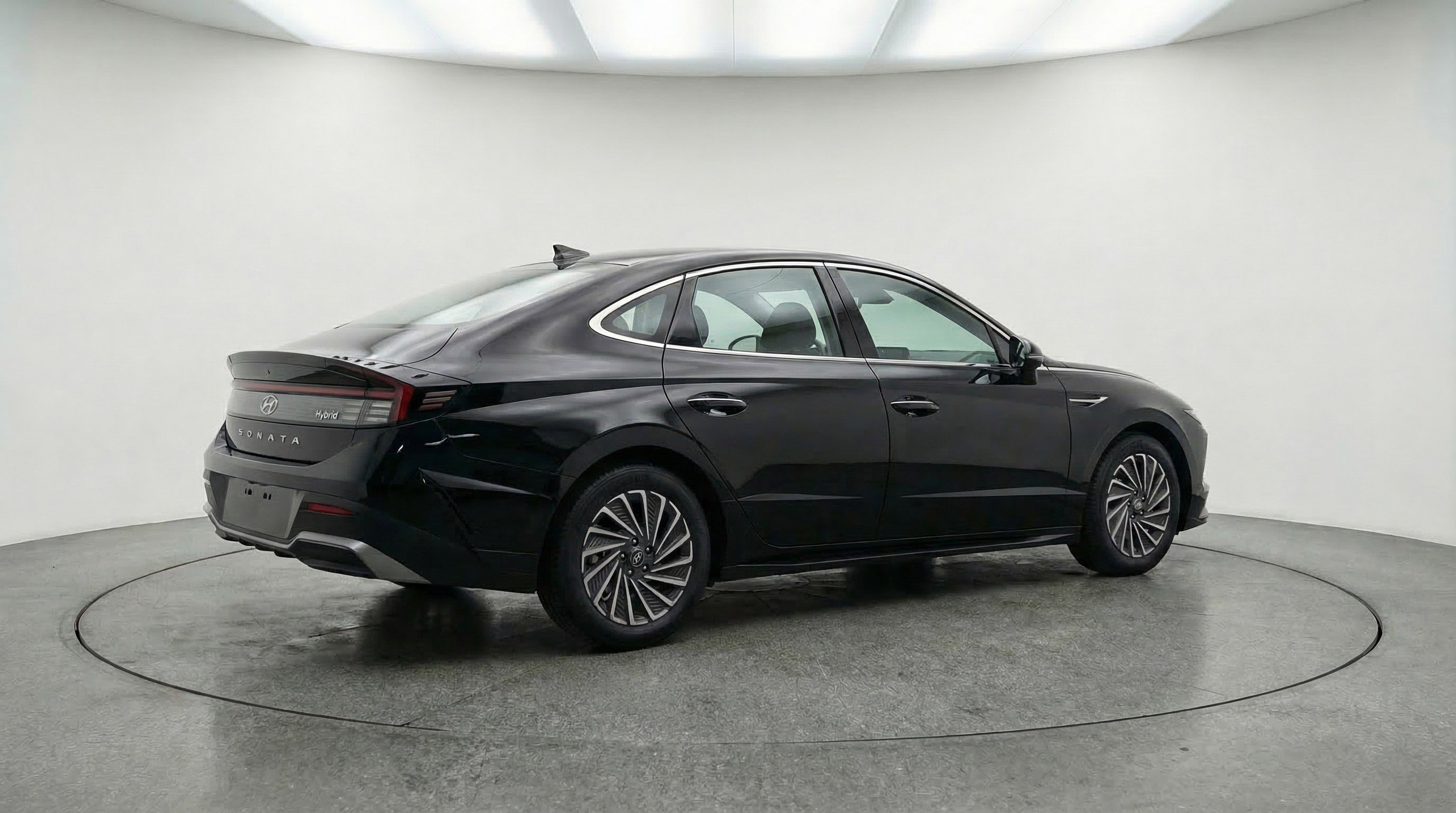 Used 2025 Hyundai Sonata SEL FWD image 9